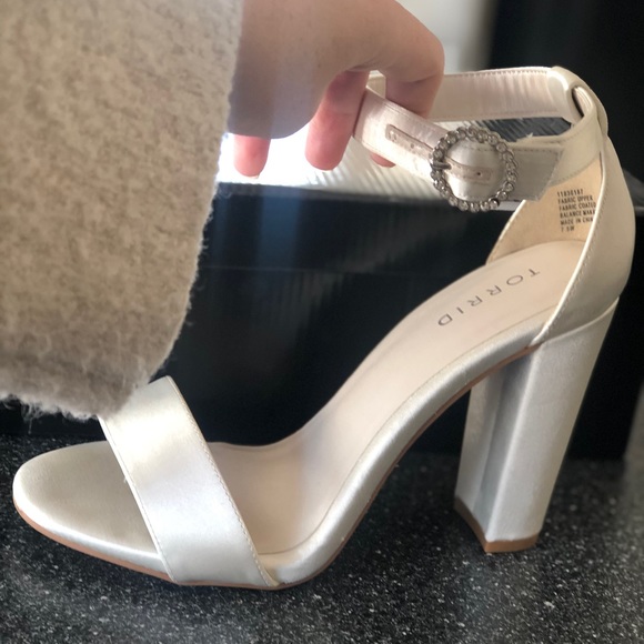 Torrid ivory satin heels wide width - Picture 5 of 6